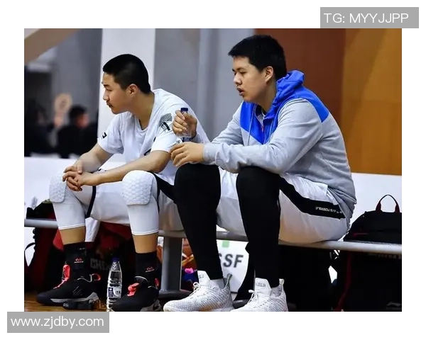 南京篮球队的蜕变之路：亚运会背后的奋斗与荣耀